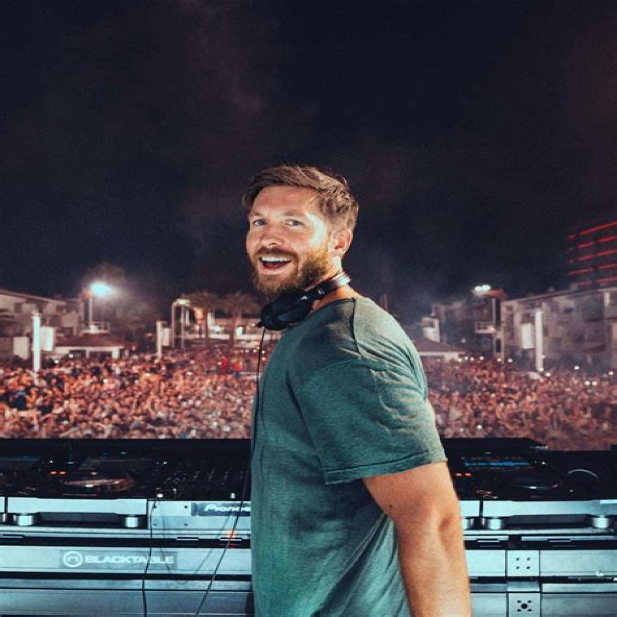 Calvin Harris Biography: Age, Net Worth, Parents, Siblings, Children, Spouse, Instagram, Height, Wiki