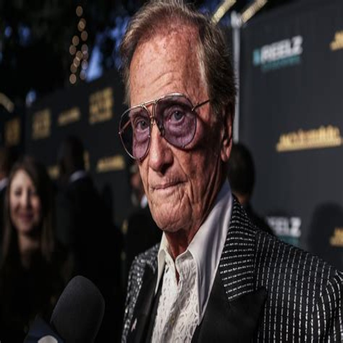 How old is Pat Boone and what is his net worth? – Janet-Panic.com