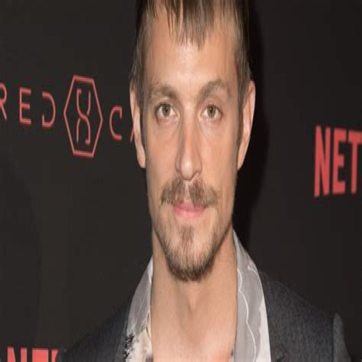 Joel Kinnaman Goes Naked in Latest Instagram Picture