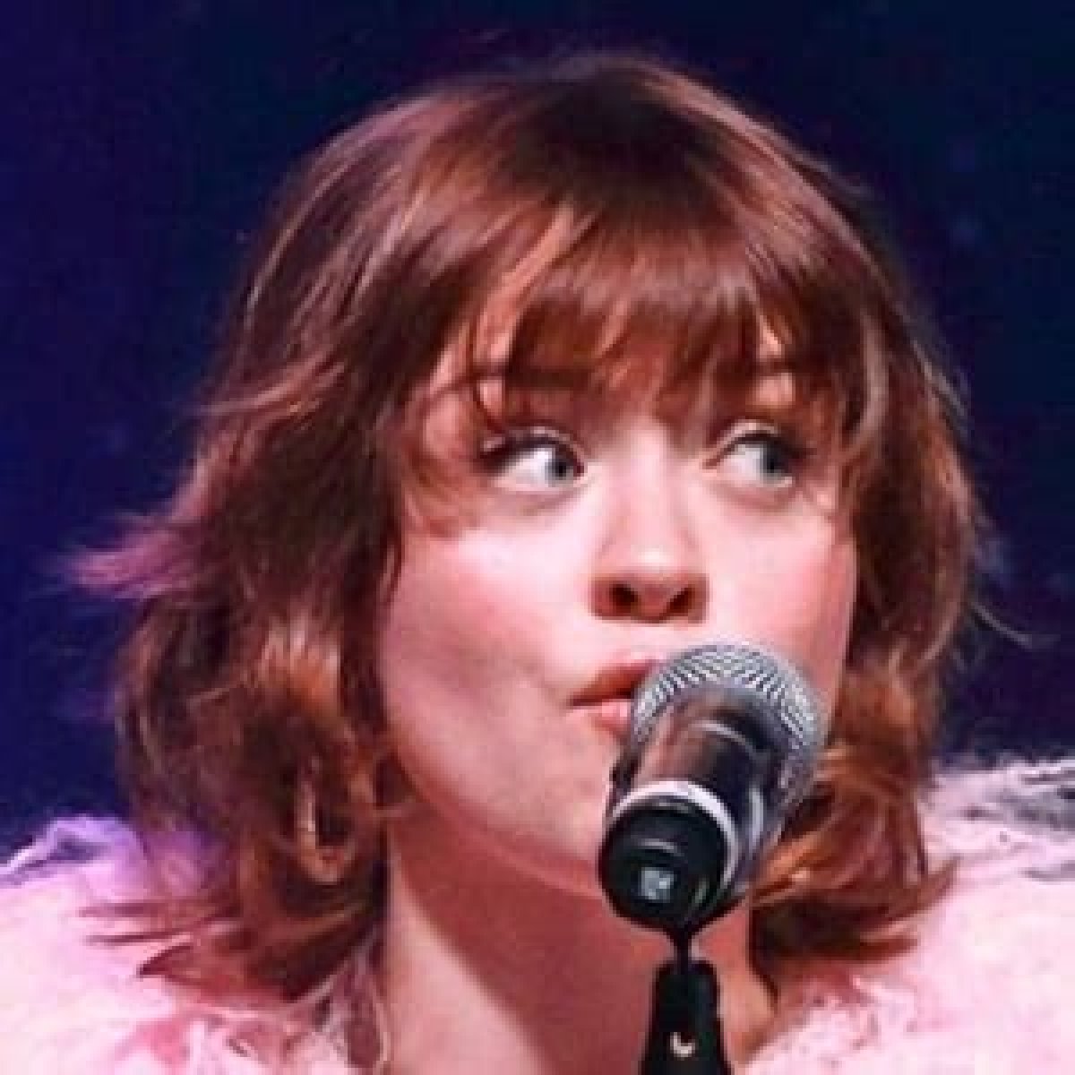 Maisie Peters (Pop Singer) - Age, Birthday, Bio, Facts, Family, Net Worth, Height & More