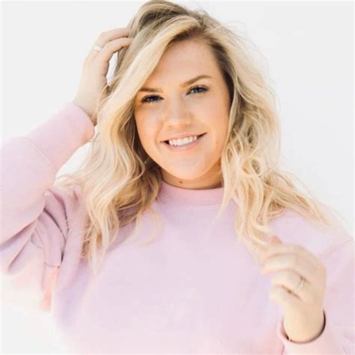 Morgan Adams (YouTube Star) - Age, Birthday, Bio, Facts, Family, Net Worth, Height & More