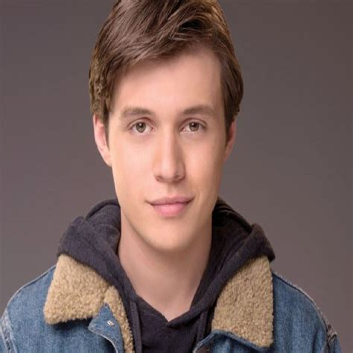 Nick Robinson - Bio, Age, Net Worth, Height, Nationality, Body Measurement, Career