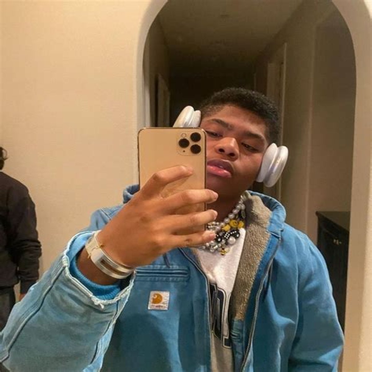 Who is Benjamin Flores Jr father? – Janet-Panic.com